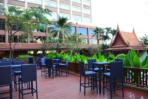 Ramada Plaza by Wyndham Menam Riverside in Bangkok — foto 22