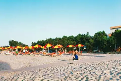 Hotel Thalasea Beach Resort in Μαρμάρι — foto 9
