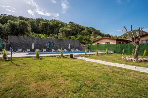 Karaoz Sapphire Bungalows in Kumluca — foto 5