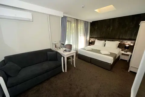 Alexandar II Hotel in Skopje — foto 4