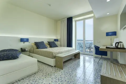 Lloyd's Baia Hotel in Vietri Sul Mare — foto 9
