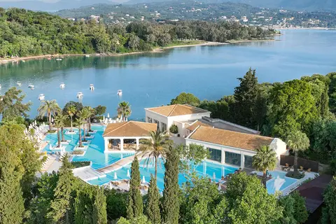 Grecotel Eva Palace in Γουβιά