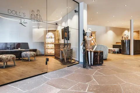 Hotel La Cort My Dollhouse - adults only in Kastelruth - Castelrotto — foto 11