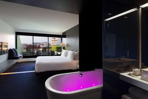 Doubletree by Hilton Lisbon - Fontana Park in Almada — foto 20