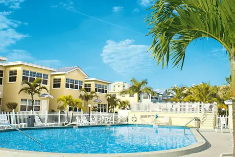 Barefoot Beach Resort in Gilford