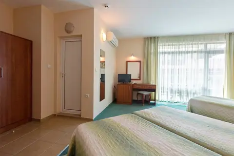 Hotel L&B in Несебър — foto 15