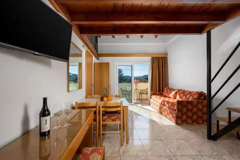 Sunday Hotel in Ιαλυσός — foto 21