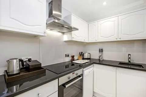 Queensgate Court Appartementen in Londen, foto 22
