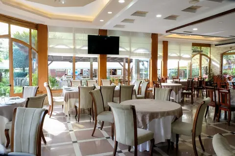 Buna Park Hotel in Shkodra — foto 27