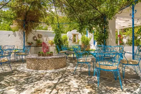 Nathalie Hotel in Ιαλυσός — foto 6