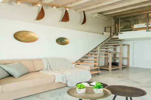 Blue Carpet Luxury Suites in Πευκοχώρι — foto 24