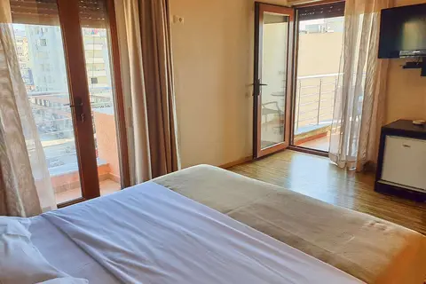 Hotel Nais Beach in Durrës — foto 2