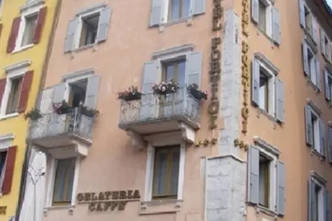 Romantik & Wellness Hotel Portici in Riva del Garda — foto 9