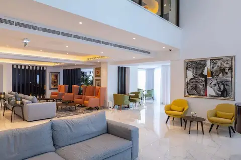 Leonardo Crystal Cove Hotel & Spa by the Sea in Παραλίμνι — foto 11