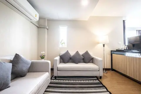 Sinsuvarn Airport Suite Hotel in Bangkok — foto 11