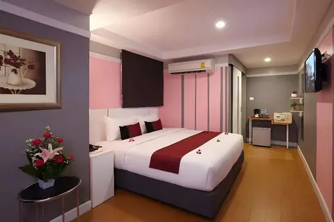 Anya Nana at Sukhumvit Bangkok in Bangkok — foto 11
