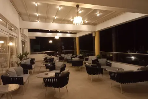 Irina Beach Hotel in Τιγκάκι — foto 9
