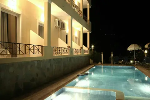 Alonakia in Άγιος Γόρδιος — foto 16