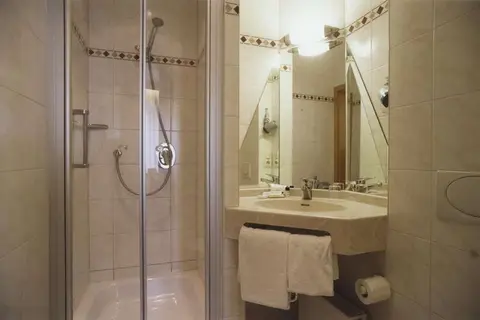 Hotel Jedermann in München — foto 9
