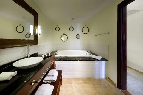 Grand Palladium Lady Hamilton Resort & Spa in Kew, foto 30