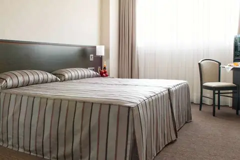 Hotel Lugano Barcelona in Barcelona — foto 12