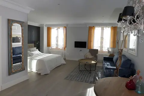 Principia Suites in Leon