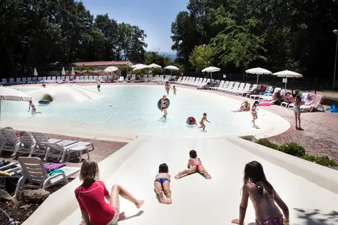 Camping hu I Pini Village in Fiano Romano — foto 4