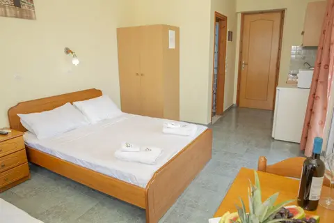Alia Luxury Suites & Spa Beachfront Hotel in Χαράκι — foto 20