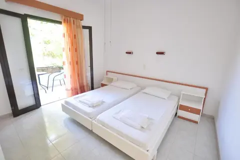 Antigonis Apartments in Αχαράβη — foto 4