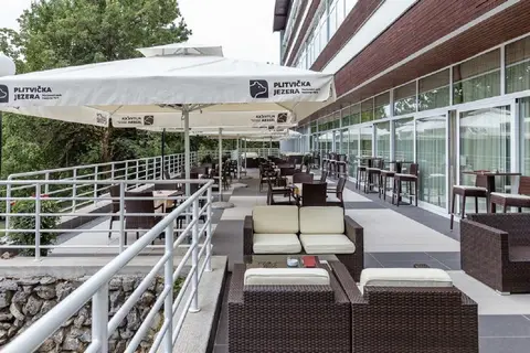 Hotel Jezero in Plitvička Jezera — foto 9