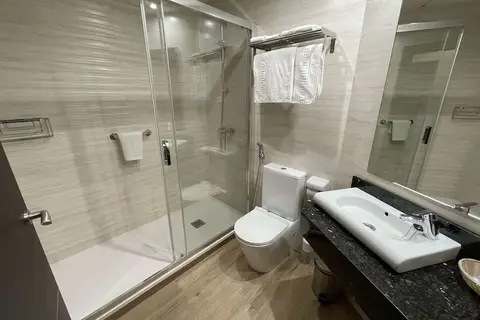 Hotel Castilla Guerrero in Málaga — foto 9