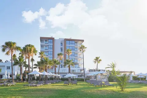 Leonardo Crystal Cove Hotel & Spa by the Sea in Παραλίμνι — foto 16