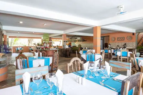 Reef & Beach Resort in Jambiani — foto 5