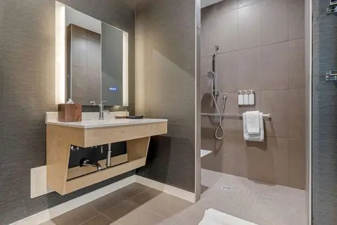 Cambria Hotel Burbank Airport in Burbank — foto 12