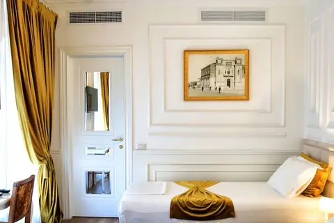 Eler Hotel in Tirana — foto 25