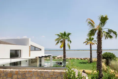 Flamingo View Suites & Villas in Νέα Ποτίδαια Νέων Μουδανιών Χαλκιδικής — foto 19