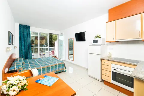 Costa Encantada Resort & Suites in Lloret de Mar — foto 28