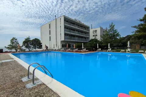 Siagas Beach Hotel in Agioi Theodoroi — foto 3