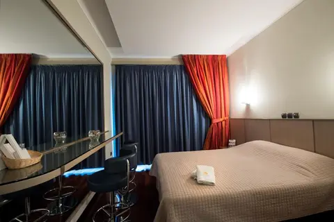 Pines Hotel in Athene — foto 17