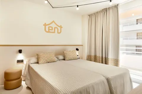 Tent Calvia Beach in Magaluf — foto 2
