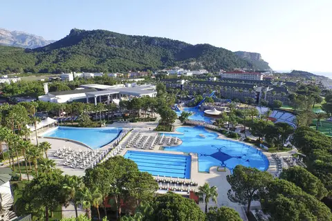 Dobedan World Palace Kemer in Kiriş