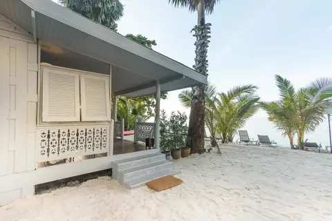 Hotel Paradise Beach Resort in บ้านใต้ — foto 22