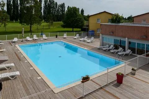 Vakantiepark Le Domaine Du Green in Rivières
