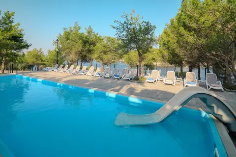 Gava Waterman Island Cottages in Milna — foto 26
