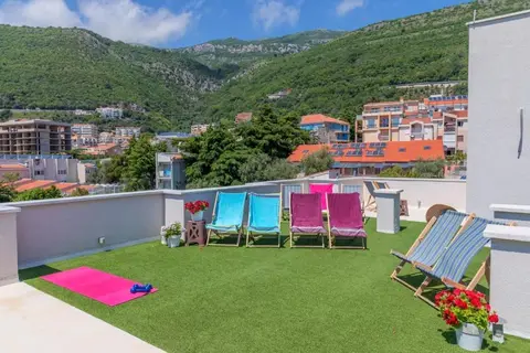 Apartments Fortunella in Petrovac na Moru — foto 3