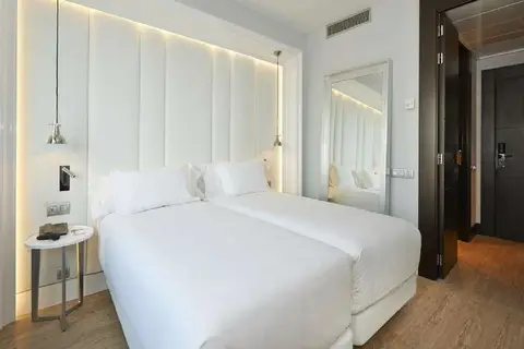 NH Collection Barcelona Gran Hotel Calderón in Barcelona — foto 21