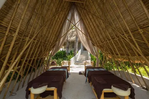 Eden Beach Resort & Spa in เขาหลัก — foto 22