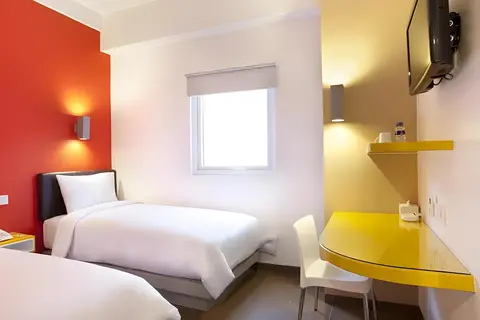 J Hotel Kuta in Kuta — foto 13