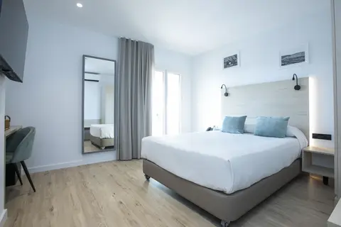 Hotel Coral Boutique in Torroella de Montgrí — foto 27