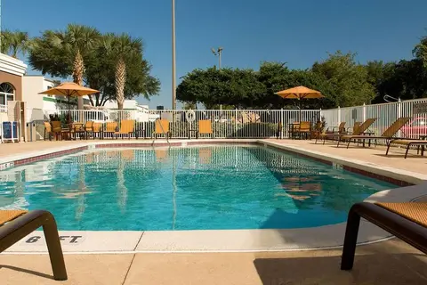 Fairfield Inn & Suites Lake Buena Vista in Orlando — foto 10